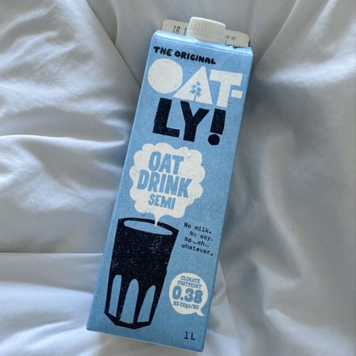 photo of Oatly Oat Drink Semi shared by @humorousbee07 on  24 Dec 2024 - review
