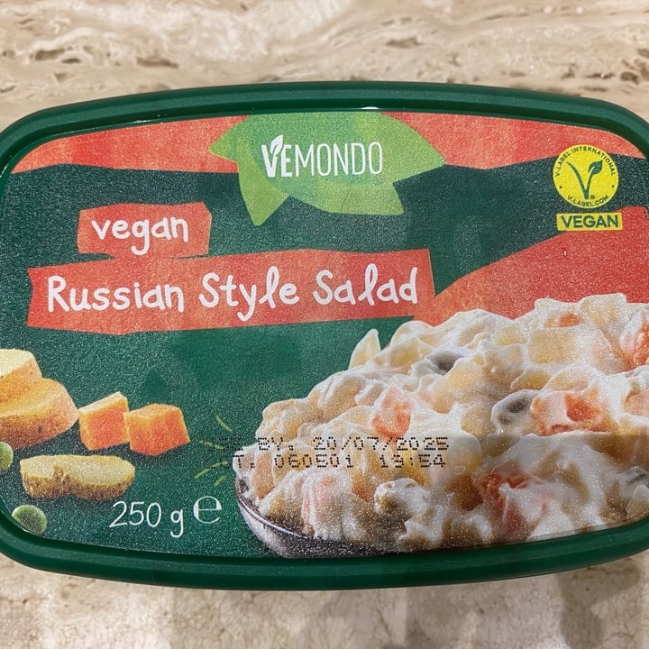 photo of Vemondo Vegan russian salad shared by @vegan_turia on  31 May 2025 - review