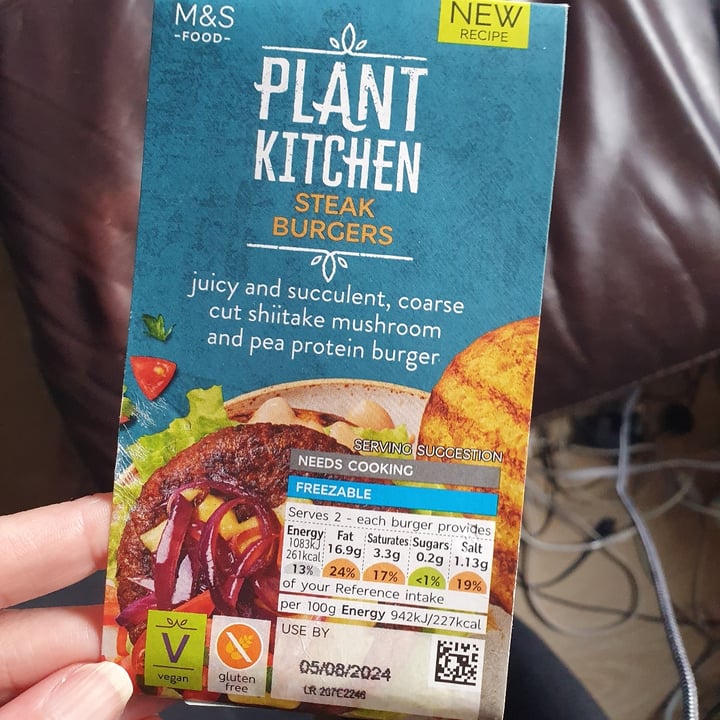 photo of Plant Kitchen (M&S) Steak Burgers shared by @gembean on  24 Aug 2024 - review