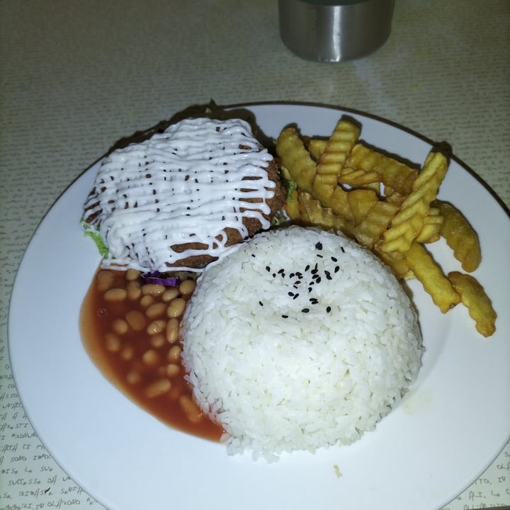 photo of Vegetarian Express Cafe Chicken Cutlet shared by @glitteryunicorn on  09 Jan 2024 - review
