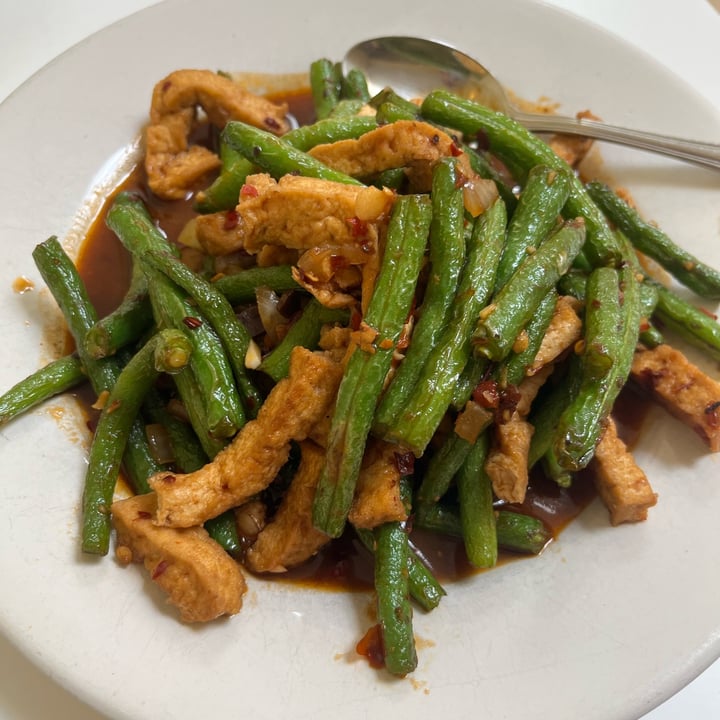 photo of Loving Hut Vegan Restaurant Szechuan Green Bean shared by @sheppsk on  11 Oct 2024 - review