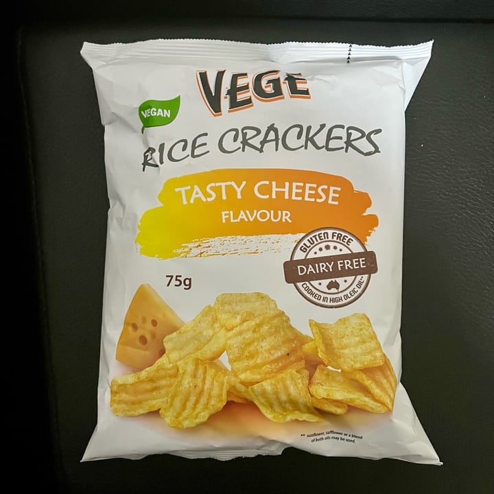 photo of Vege Rice Crackers Tasty Cheese Flavour  shared by @vegan-friendly on  16 Sep 2023 - review