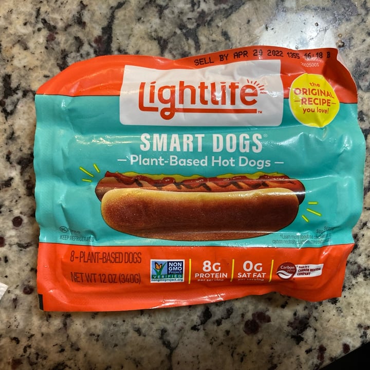 photo of Lightlife Jumbo Smart Dogs shared by @micaelacarnovale on  13 Nov 2023 - review