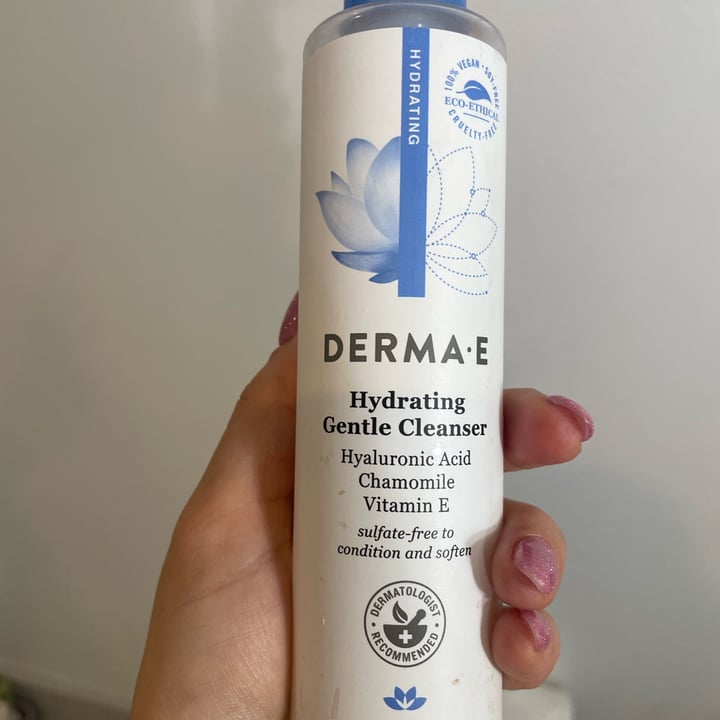 photo of Derma E Hydrating Gentle Cleanser shared by @vivalaviolet on  17 Jan 2024 - review