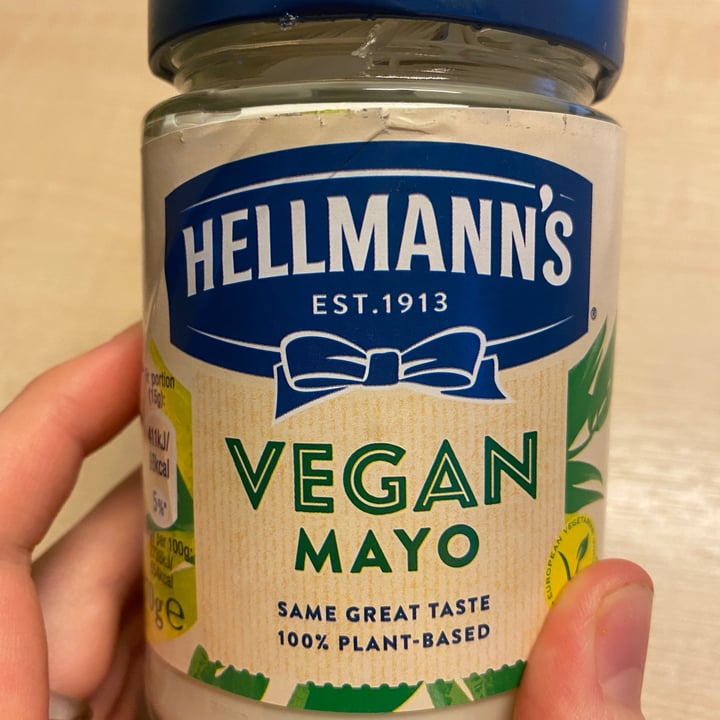 photo of Hellmann’s Hellman’s Vegan Mayonnaise shared by @ailsakathleen on  26 Oct 2023 - review