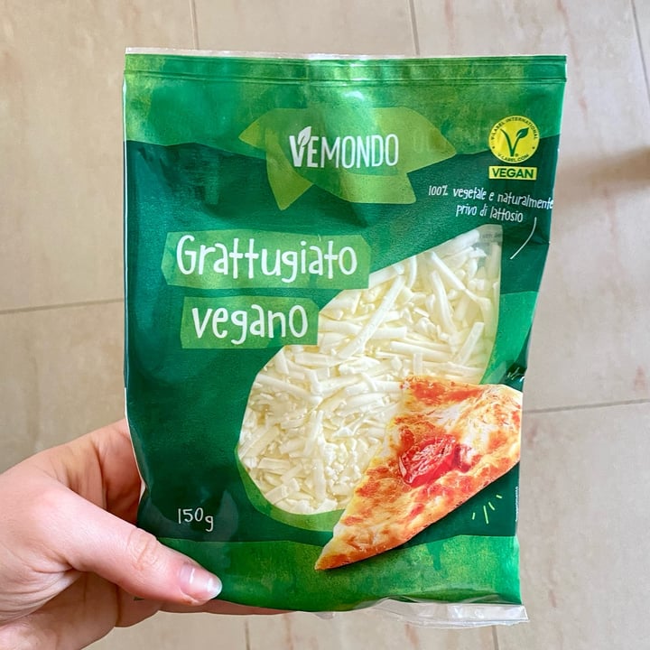 photo of Vemondo Grattugiato Vegano shared by @tsarinaveg on  14 Mar 2024 - review