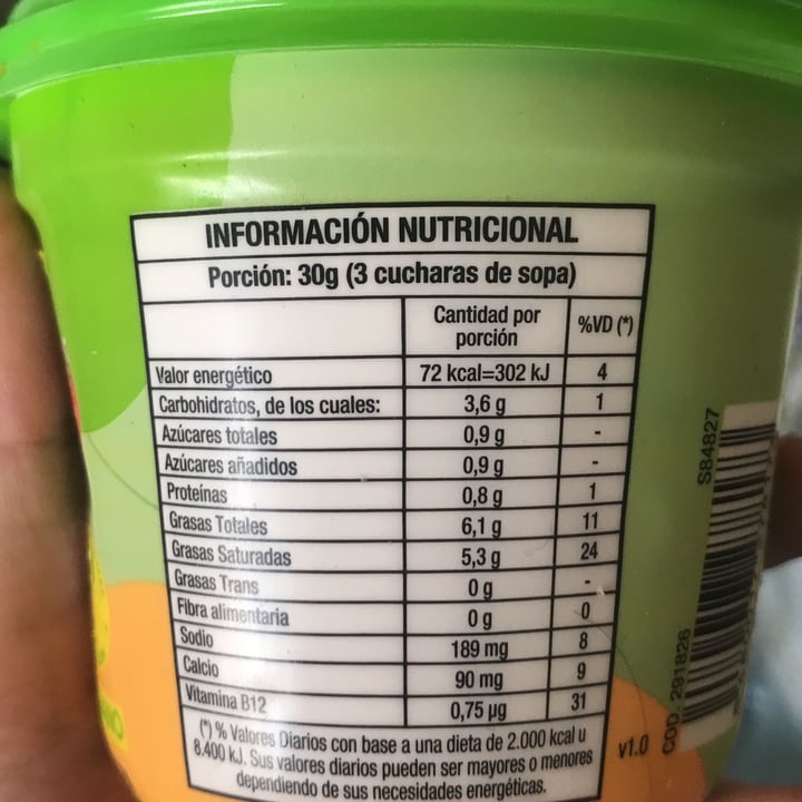 photo of Dia% Queso untable sabor cheddar shared by @micaelacardoso on  25 May 2025 - review
