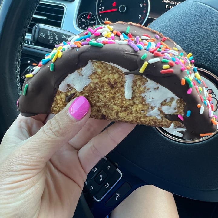 photo of Sweet EMOtion KC cookie sandwich shared by @devouringveg on  07 Jun 2025 - review