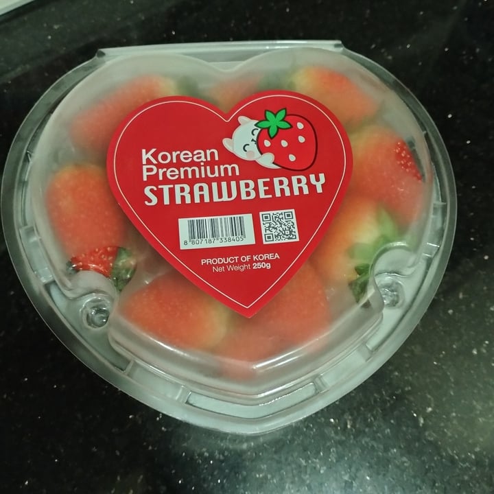 photo of Korean premium strawberries Strawberry shared by @ppyenlin on  05 May 2024 - review