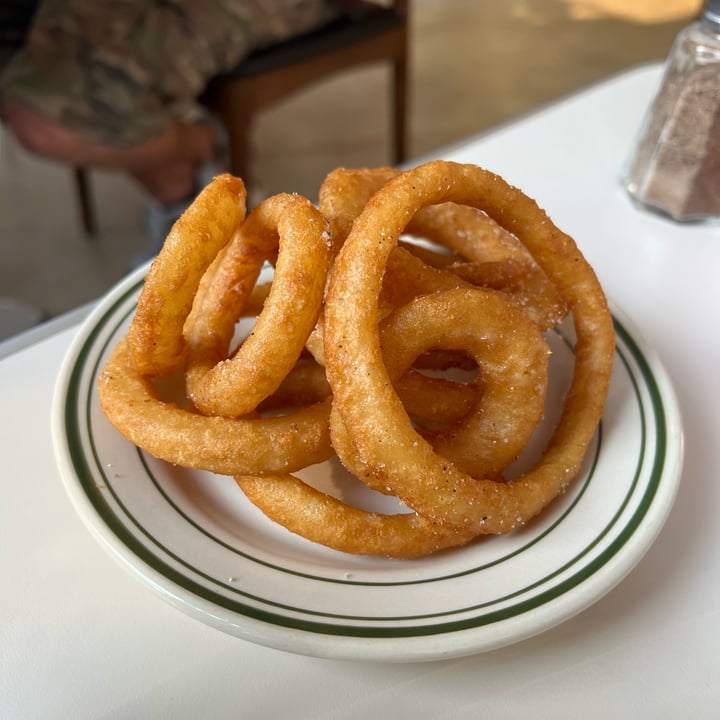photo of Stefano's Diner onion rings shared by @candice127 on  15 Aug 2025 - review
