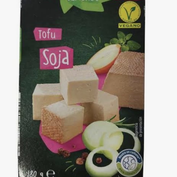 photo of Vemondo organic tofu marinated in soya sauce shared by @colorfulsnail85 on  02 Oct 2025 - review