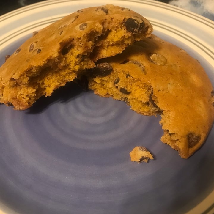 photo of Zammy's Vegan Kitchen Pumpkin Chocolate Chip Cookie shared by @arronlee on  21 Sep 2023 - review