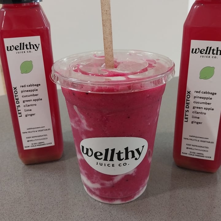 photo of Wellthy Juice Co. Pink Glaze Smoothie shared by @ohgeorgia on  28 Apr 2024 - review