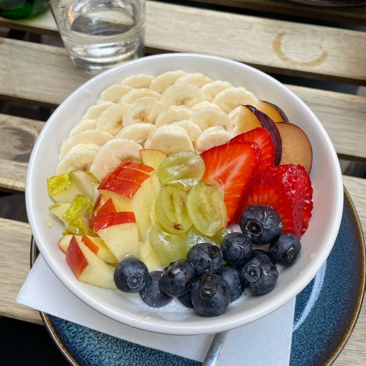 photo of Żarówka Cafe Porridge shared by @inesbensadok on  03 May 2024 - review