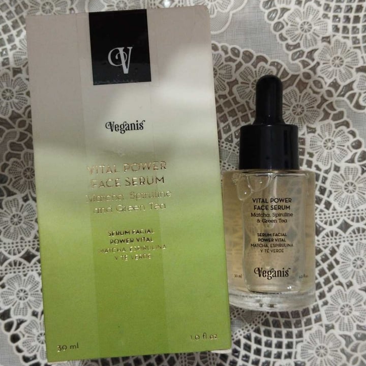 photo of Veganis serum facial Matcha Spiruline Y Green Tea shared by @nachuquiroz on  15 Feb 2024 - review