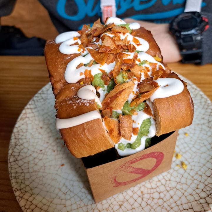 photo of Frutas Prohibidas Sandwich de revuelto y pollo shared by @maryquitecontrary on  28 Jul 2024 - review