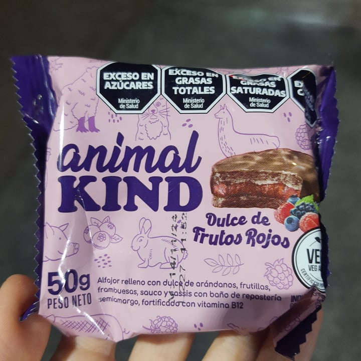 photo of Animal kind alfajor frutos del bosque shared by @ktpmor on  06 Sep 2024 - review