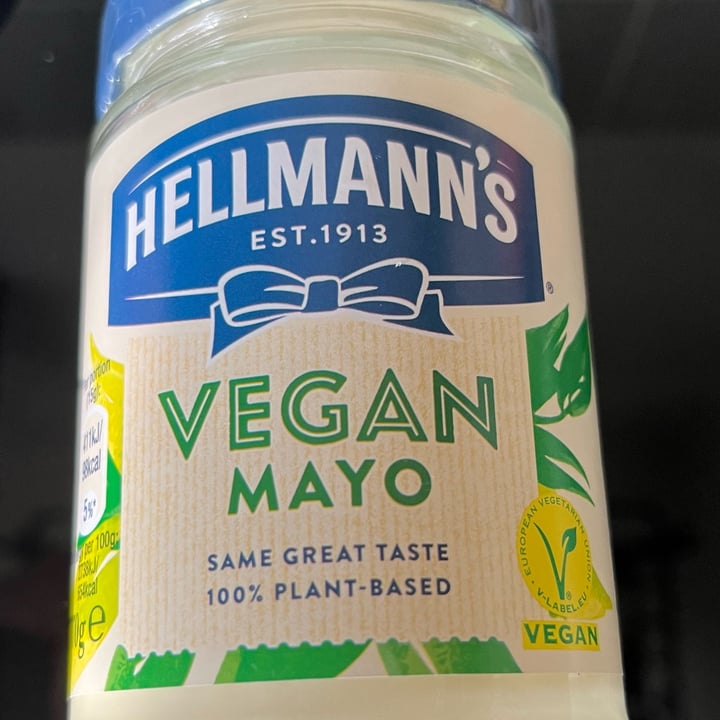 photo of Hellmans vegana Mayonesa shared by @lestroismoutier on  12 Mar 2024 - review