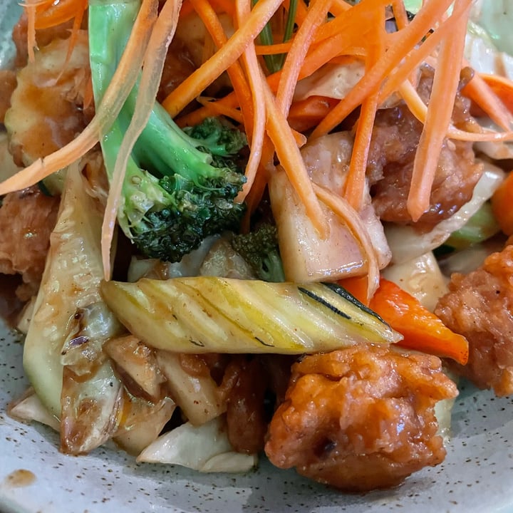 photo of U-TONG Thai Vegan Restaurant Tamarind Sauce Stir Fry shared by @veggi-bella on  23 Feb 2025 - review