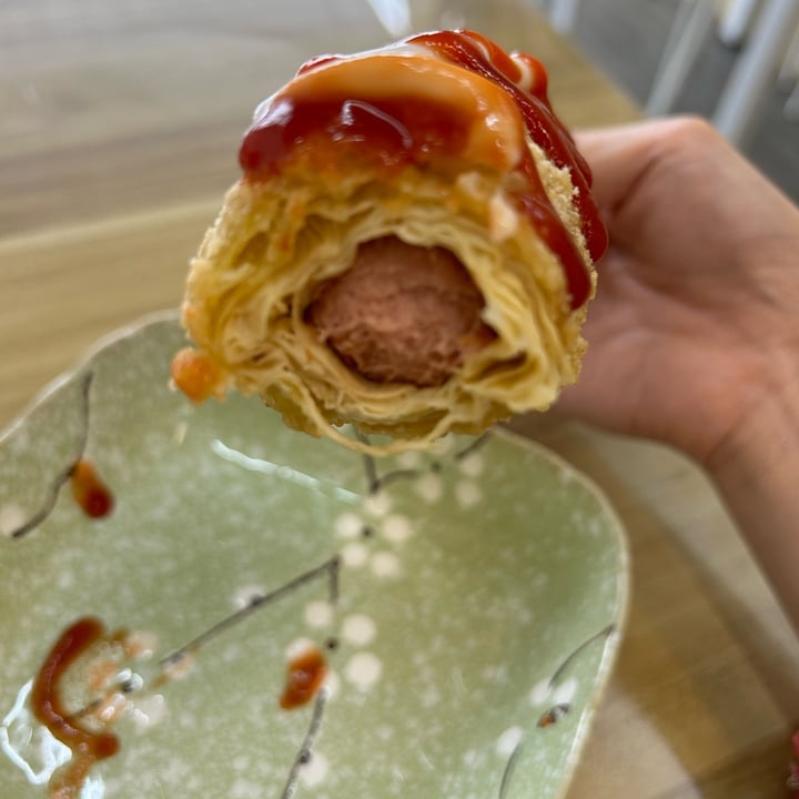 photo of 馬二娘素食 脆皮熱狗 shared by @lookingforatreat on  27 May 2024 - review