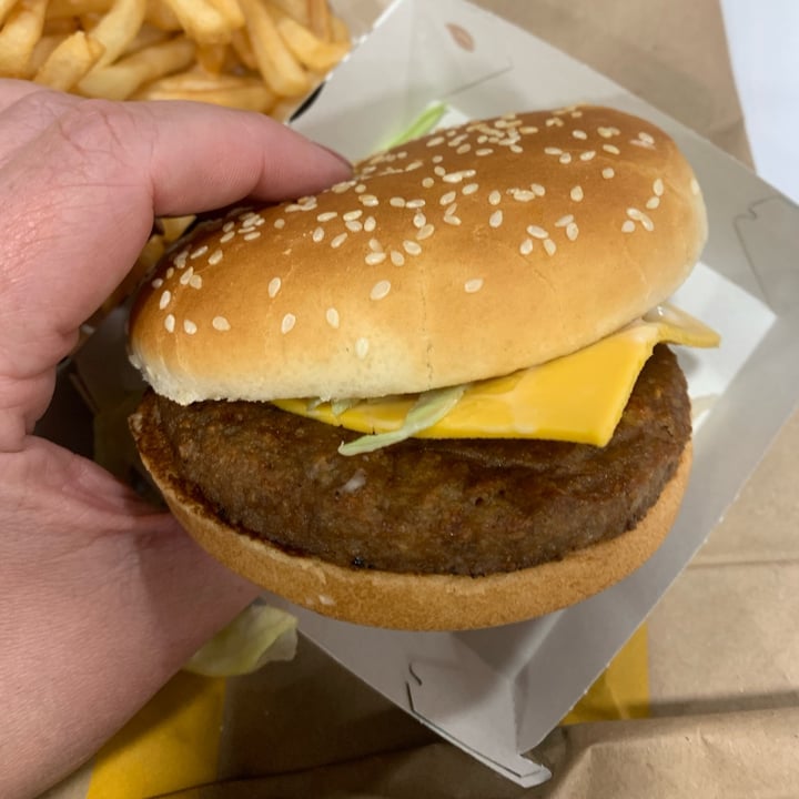 photo of McDonald's McPlant Meal shared by @beckyallott on  04 Sep 2023 - review