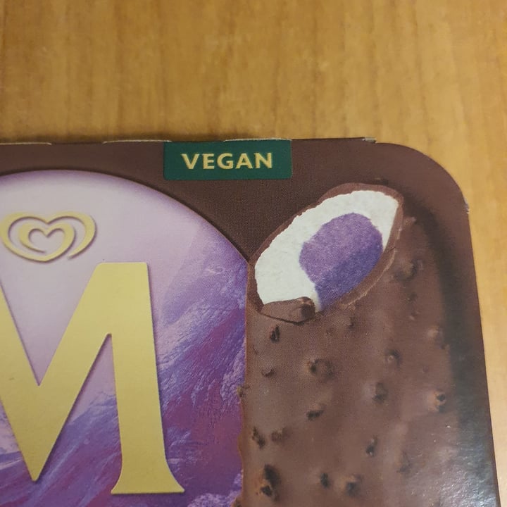photo of Magnum Blueberry Cokie shared by @chiaraar on  17 Aug 2024 - review
