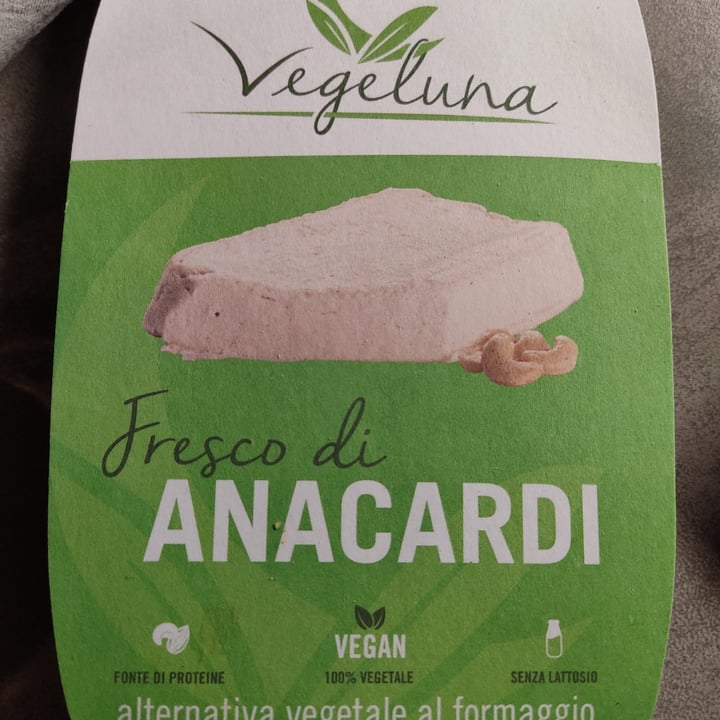 photo of Vegeluna Fresco di Anacardi Vegeluna shared by @lucveg on  06 May 2024 - review