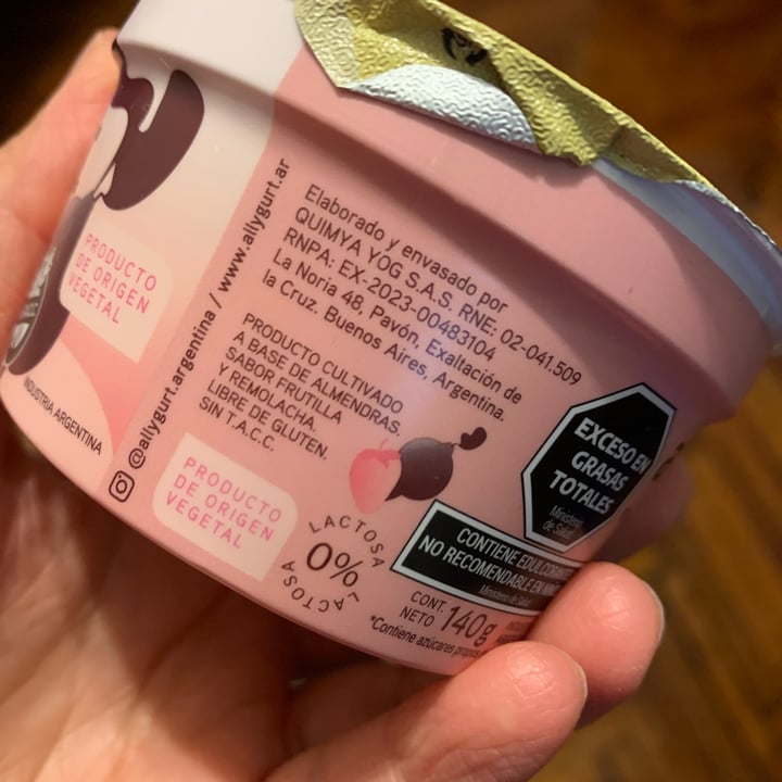 photo of Allygurt Yogurt de Frutilla y Remolacha shared by @lurethemwithfood on  17 May 2024 - review