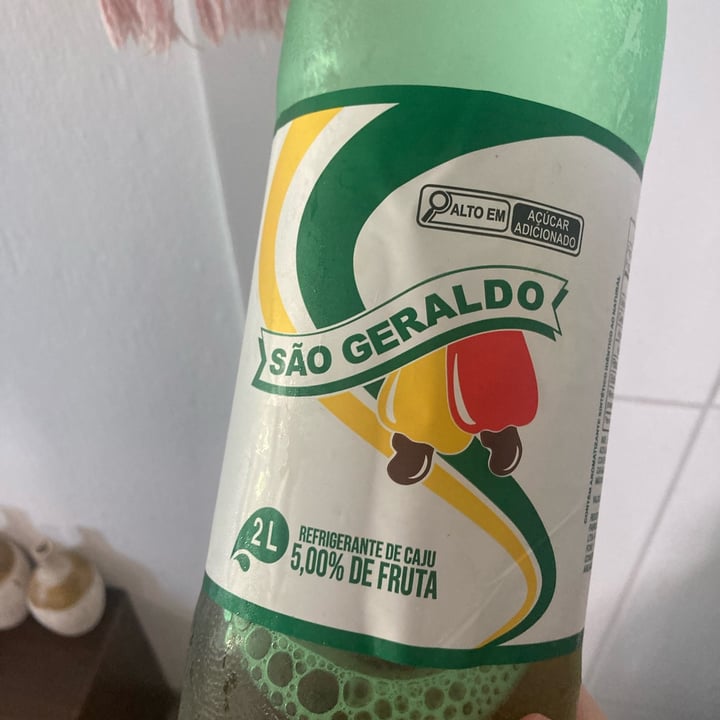 photo of São Geraldo Refrigerante de Caju shared by @laizza on  07 May 2024 - review