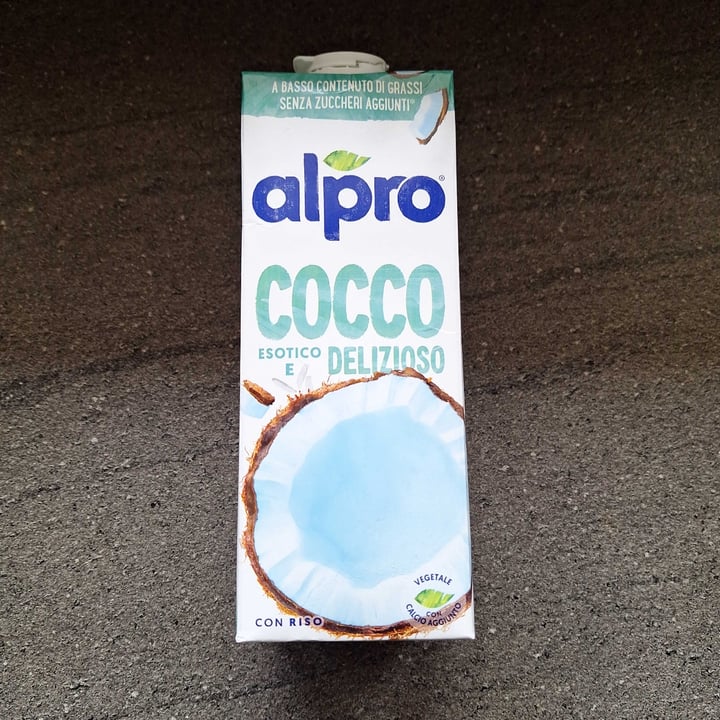 photo of Alpro latte vegetale di cocco e riso shared by @vannadotto on  16 Apr 2024 - review