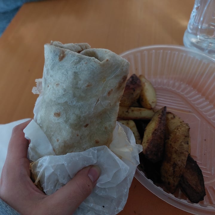 photo of Kali Plant-Based Shawarma de hongos shared by @josalinas on  06 Sep 2024 - review