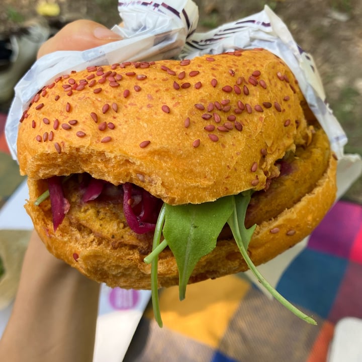 photo of Flower Burger Botanical Burger shared by @anto- on  24 Sep 2023 - review