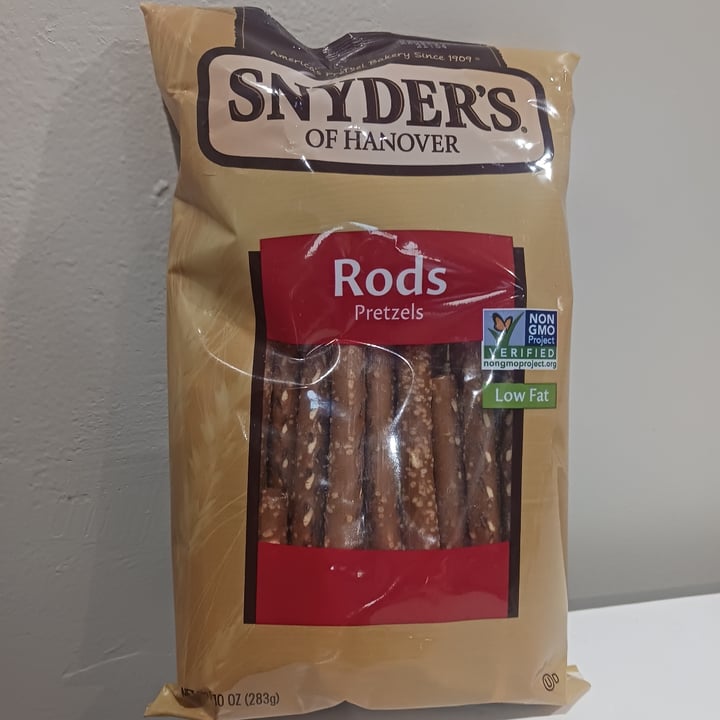photo of Snyder's of Hanover Low Fat Rods shared by @heartartichokehearts on  04 May 2024 - review