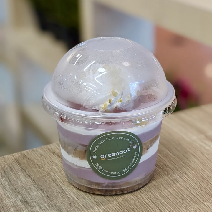 photo of Green dot Fresh Taro Coconut Cake Parfait shared by @xinru-t on  21 Dec 2023 - review