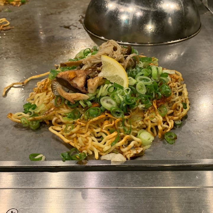 photo of 広島風お好み焼き・創作鉄板料理 かめはめは【hiroshima style okonomiyaki Teppanyaki kamehameha】 Vegetable Deluxe Set shared by @optimisticoiseau on  26 Aug 2023 - review