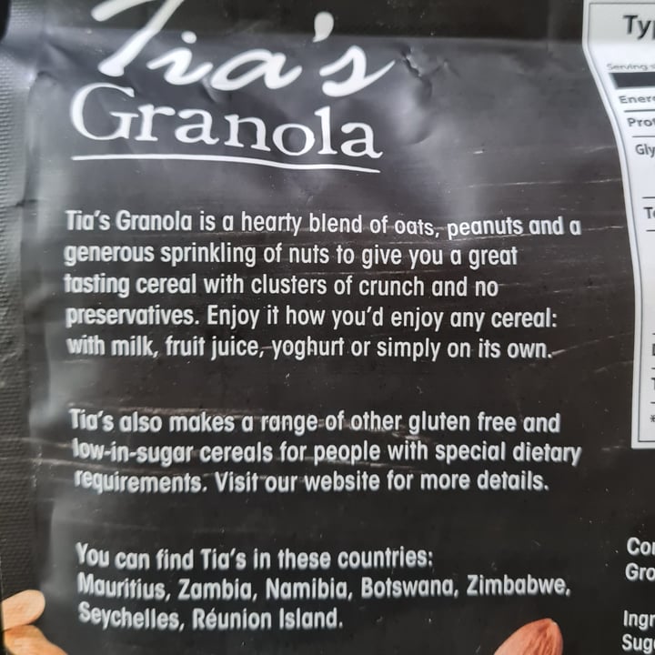photo of Tia’s Granola shared by @veronicagroen on  24 Sep 2024 - review