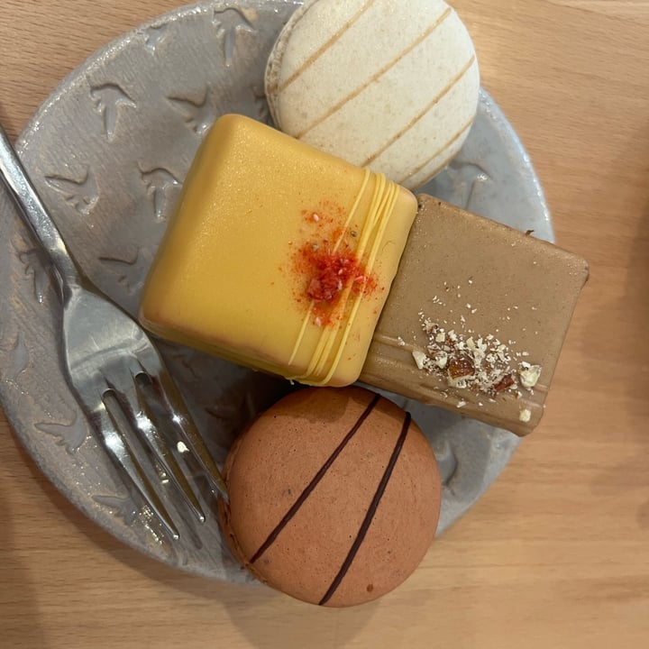 photo of Chez Dodo Macarons And Mignons shared by @soff98 on  03 May 2024 - review