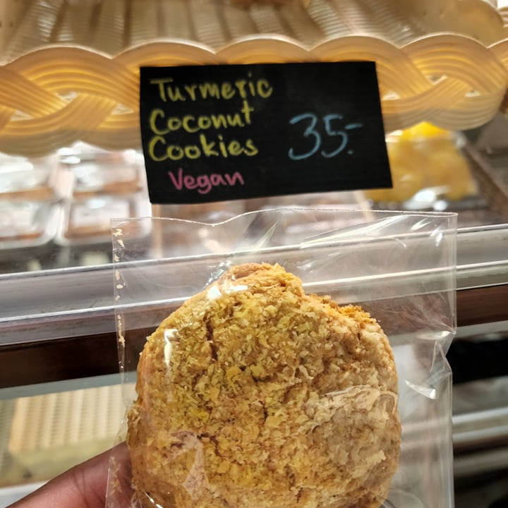 photo of Da's Home Bakery Turmeric coconut cookies shared by @teamaldous on  20 Apr 2024 - review
