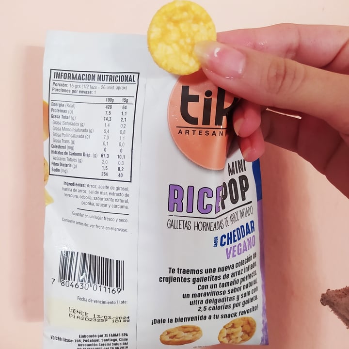 photo of Tika Artesan Foods Mini RicePop sabor Cheddar Vegano shared by @nekrochan on  13 Oct 2023 - review