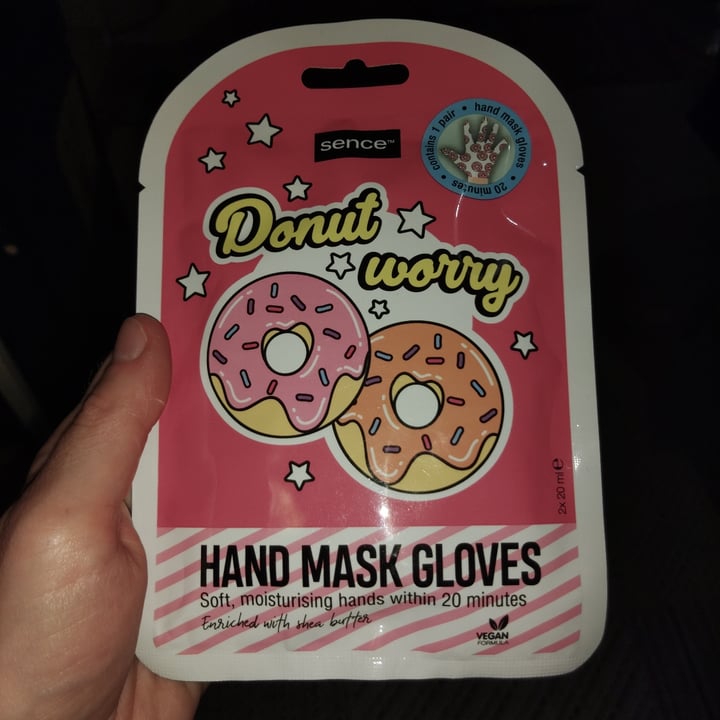 photo of Sence Donut Worry Hand Mask Gloves shared by @saechsine on  18 Sep 2023 - review