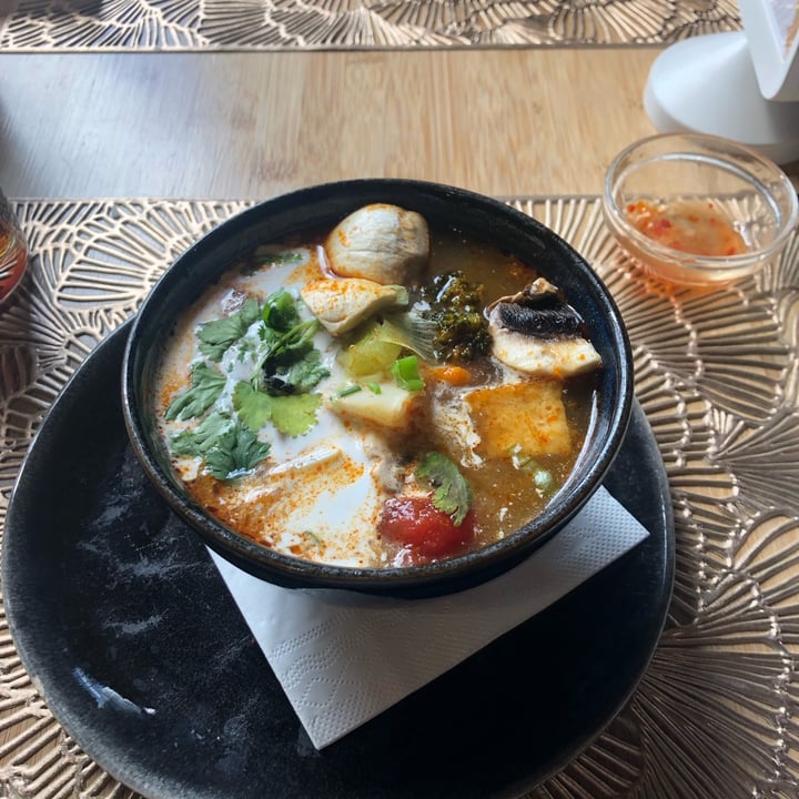 photo of Tom Yum Thai Bistro Tom Yum shared by @zsuz on  22 Apr 2024 - review
