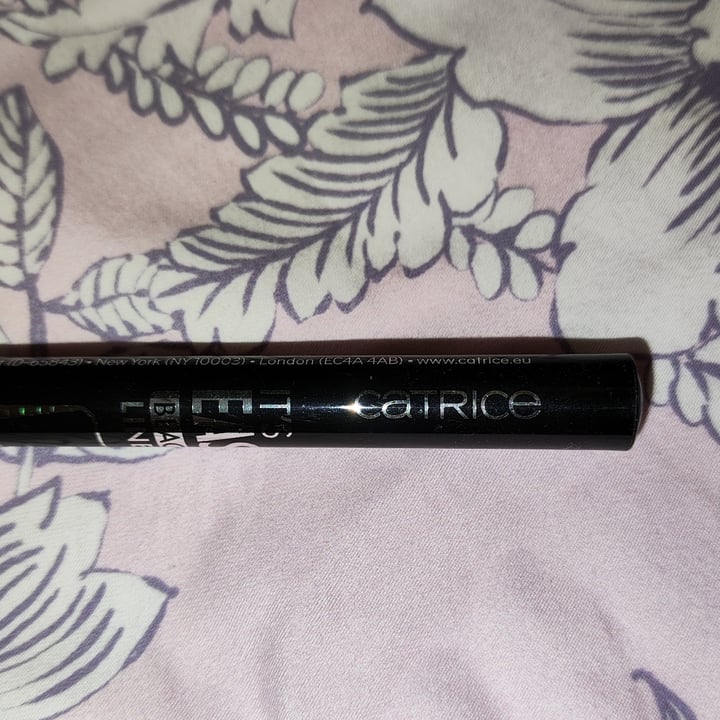 photo of Catrice Cosmetics its easy black liner shared by @goe on  19 Sep 2025 - review