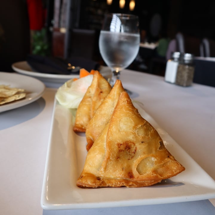 Clove Indian Bistro Restaurant & Catering Far Northwest, Columbus, United States samosas