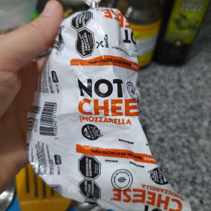photo of NotCo Not cheese mozzarella shared by @micaquij on  24 Nov 2023 - review