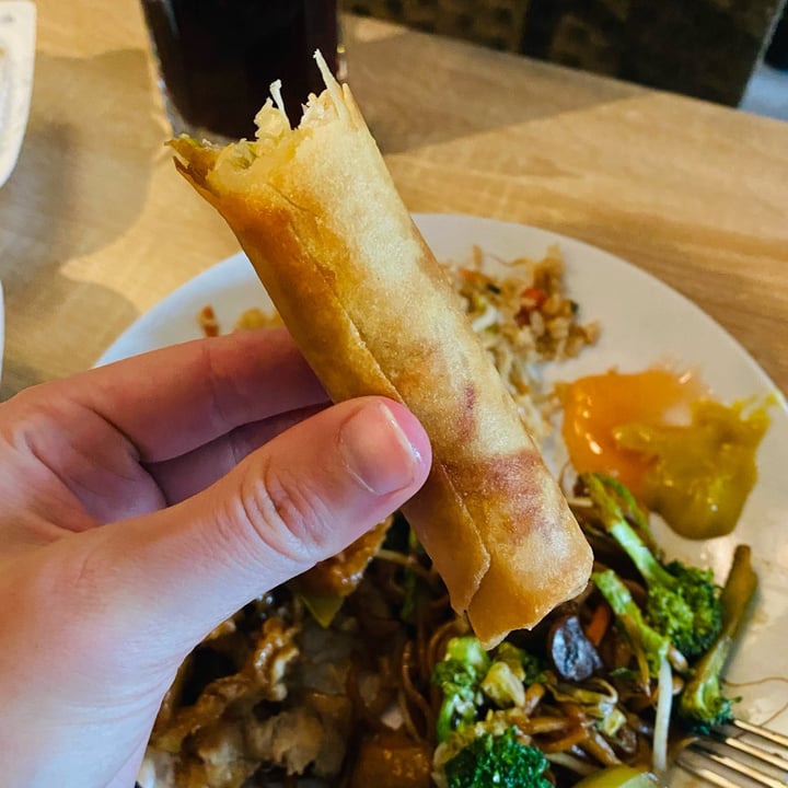 photo of Sidewok Cafe Vegan Egg Roll shared by @curvycarbivore on  16 May 2024 - review