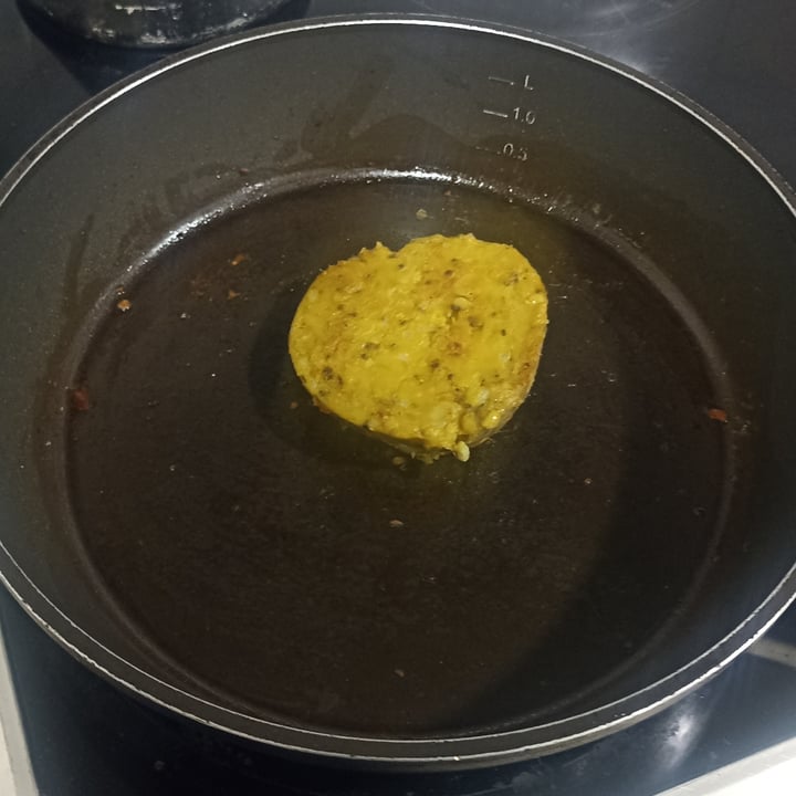 photo of Ahimsa esto no son burgers de lenteja roja y chia shared by @leiremarcs on  12 Apr 2025 - review