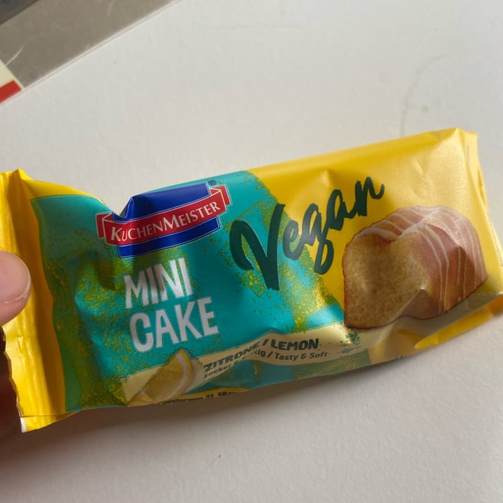 photo of Küchenmeister 4x mini cake lemon shared by @sfiziboom on  29 May 2024 - review