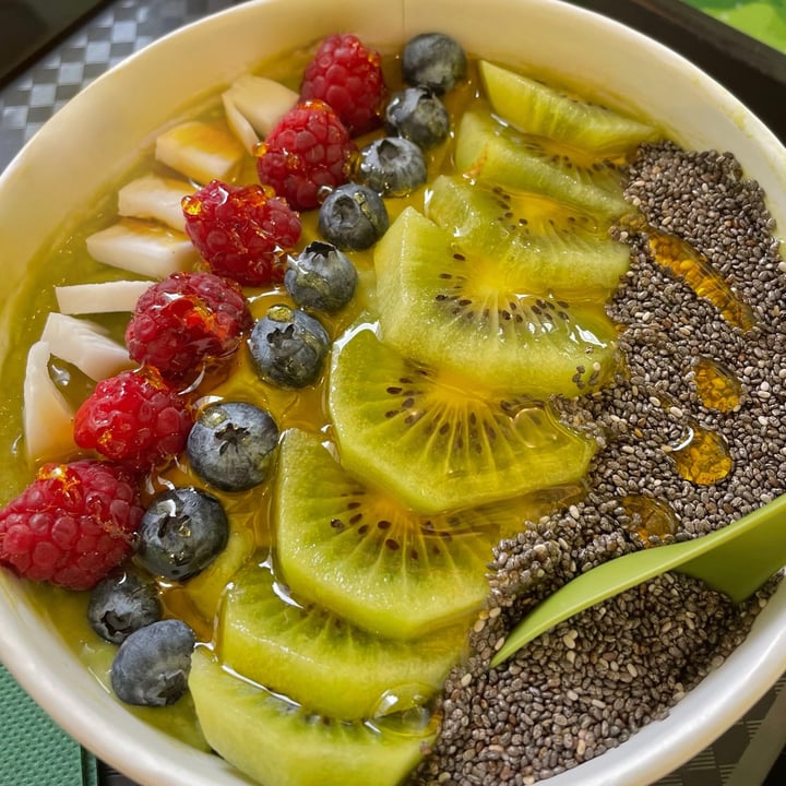 photo of Green Bowl Smoothie Bowl shared by @clxolao on  16 Apr 2024 - review