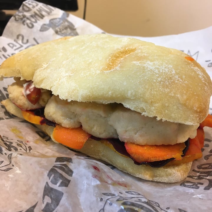 photo of Isla vegana Sándwich Lapataia shared by @lix on  27 Oct 2023 - review