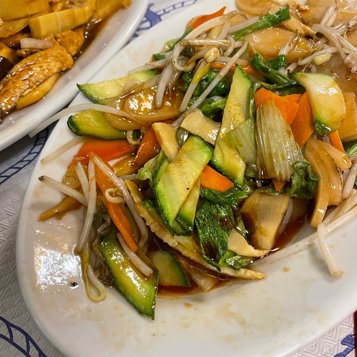 photo of Ristorante Cinese Il Mondo Misto Verdure Alla Piastra shared by @clxolao on  15 Jul 2025 - review